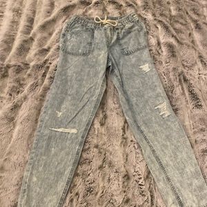 Girlfriend jeans